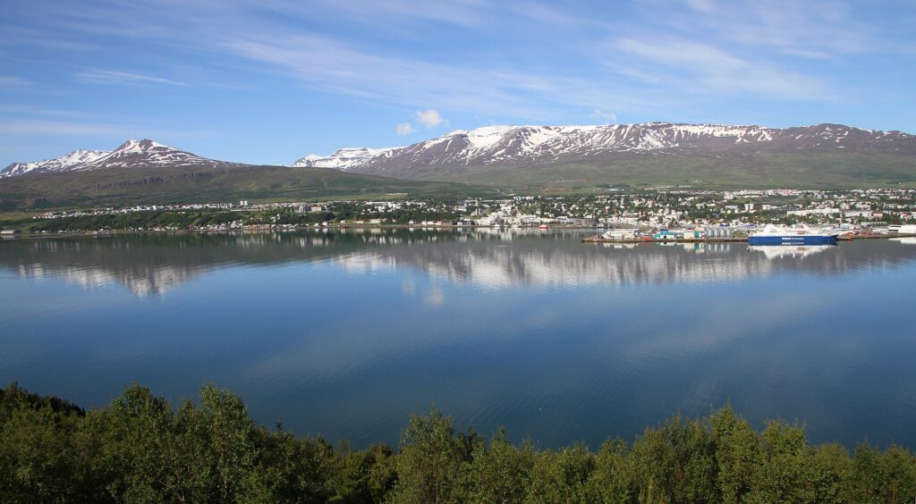 Panorama di Akureyri nel nord dell’Islanda