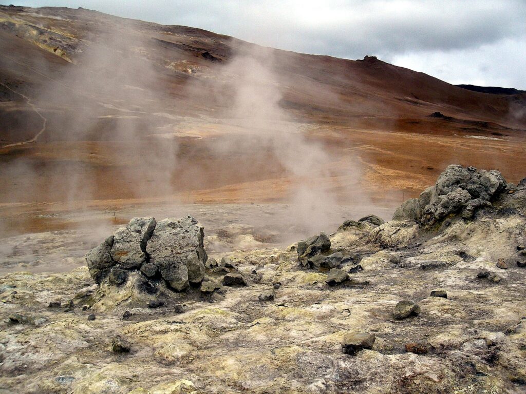 Paesaggio geotermico nell’area del lago Mývatn